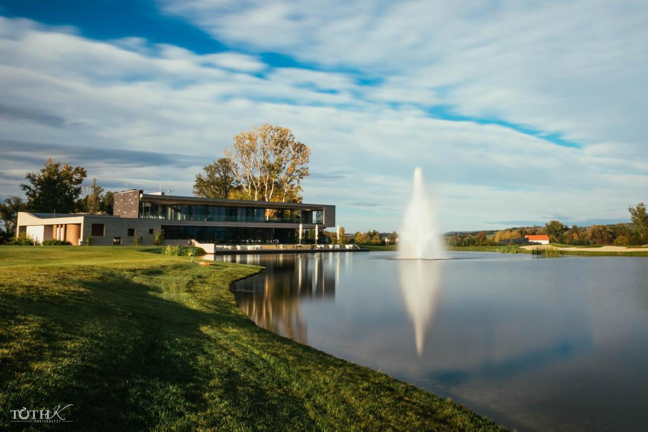 Zala Springs Golf Resort Zalacsany Exterior photo