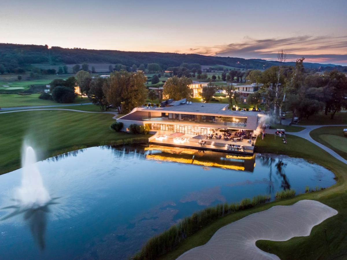Zala Springs Golf Resort Zalacsany Exterior photo