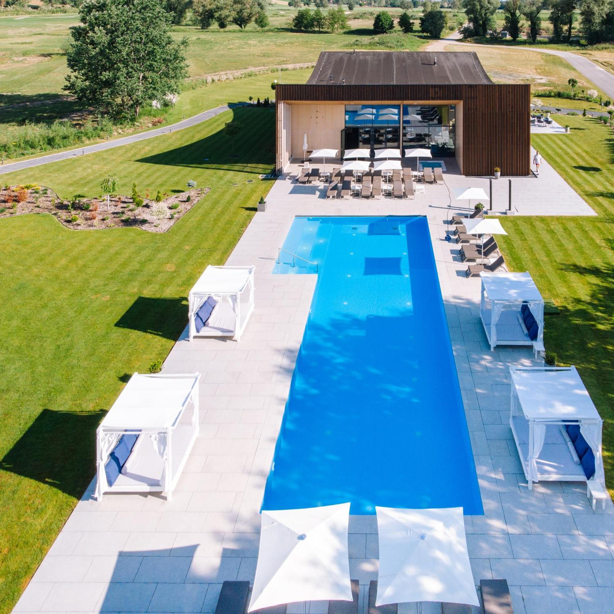 Zala Springs Golf Resort Zalacsany Exterior photo